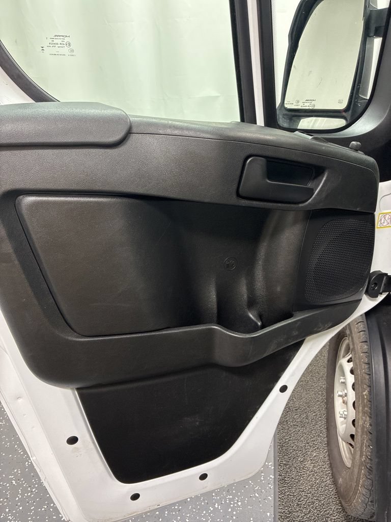 Used 2025 RAM ProMaster 2500 w/ Safety Group FWD image 14