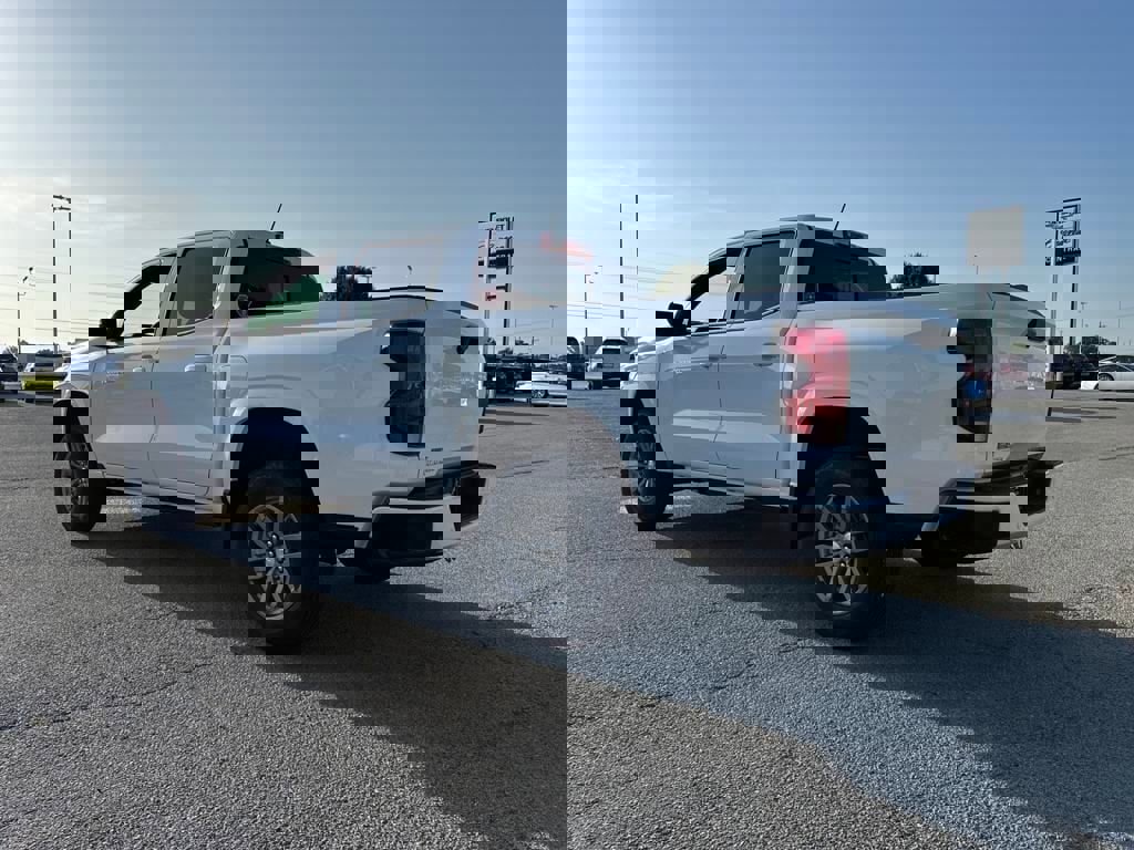 New 2025 Chevrolet Colorado LT image 3