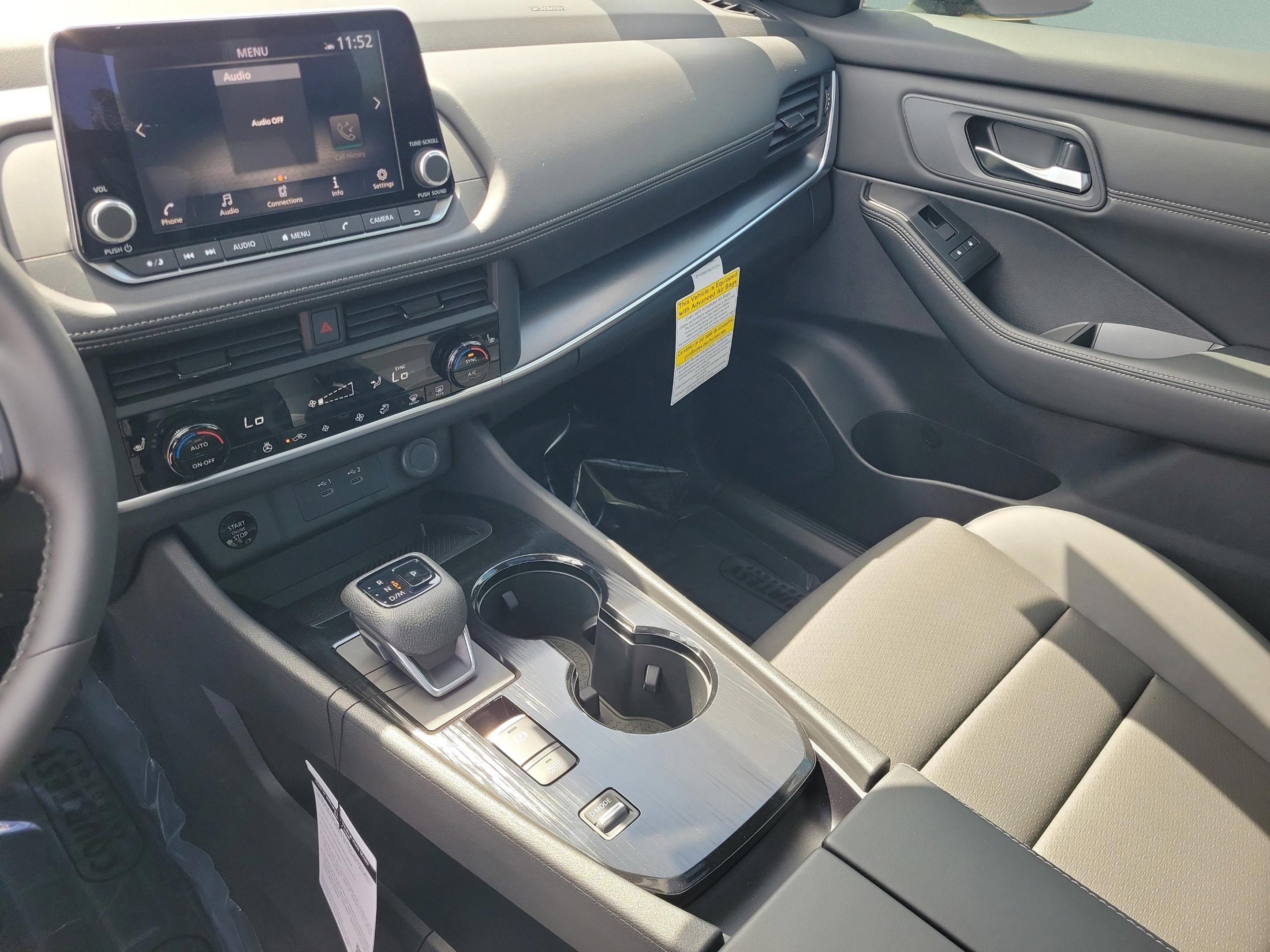 New 2026 Nissan Rogue SV FWD image 34