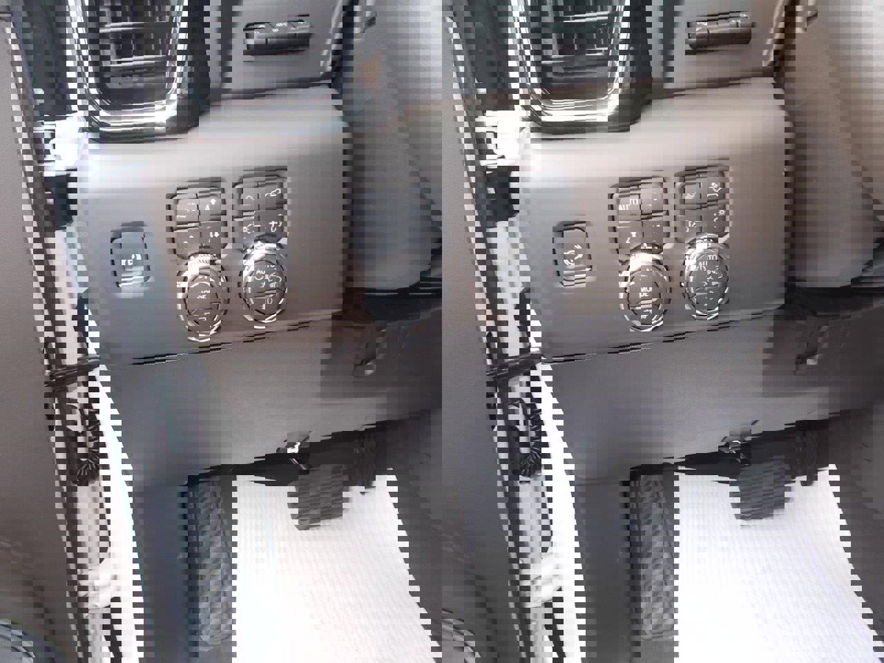 New 2026 GMC Sierra 2500 Denali image 15