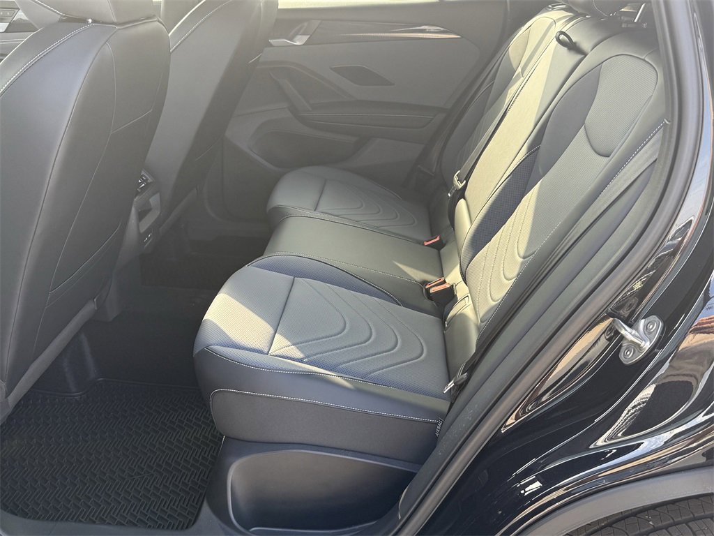 New 2026 Volkswagen Tiguan SE R-Line image 24