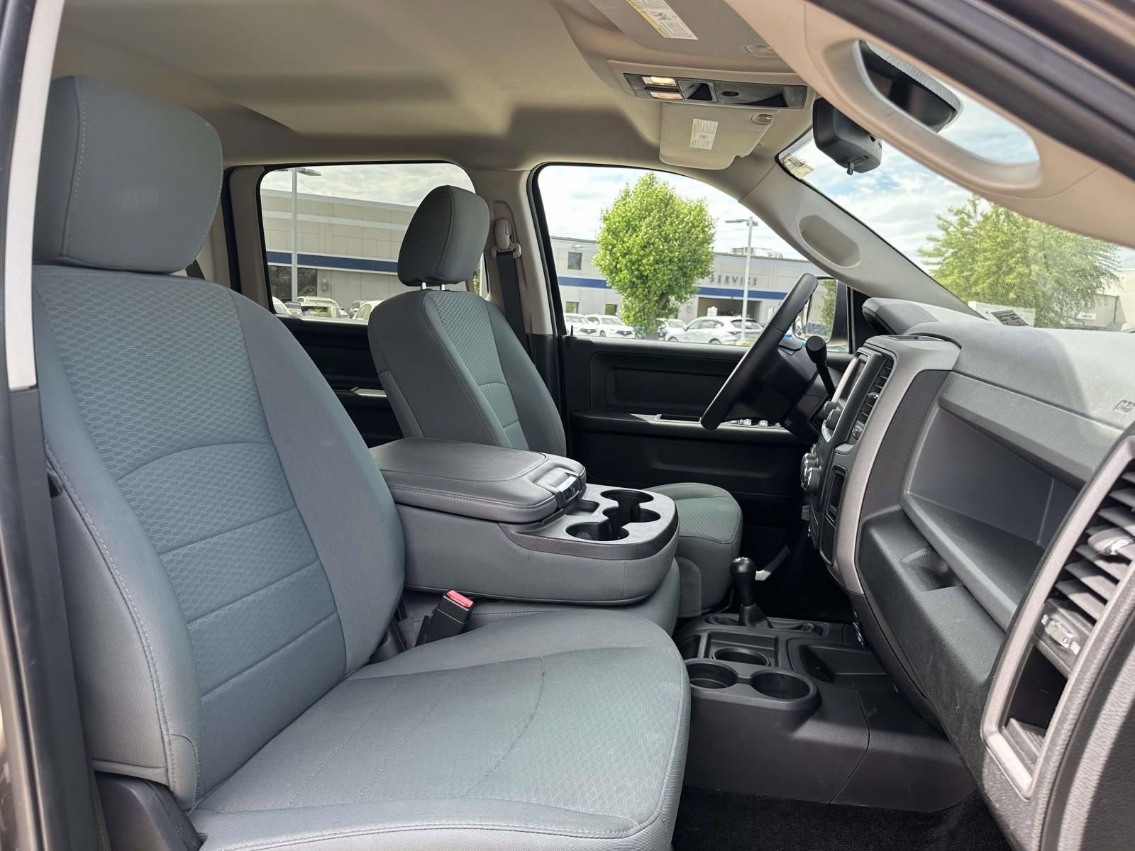Used 2015 RAM 2500 Tradesman w/ Chrome Appearance Group AWD/4WD image 10