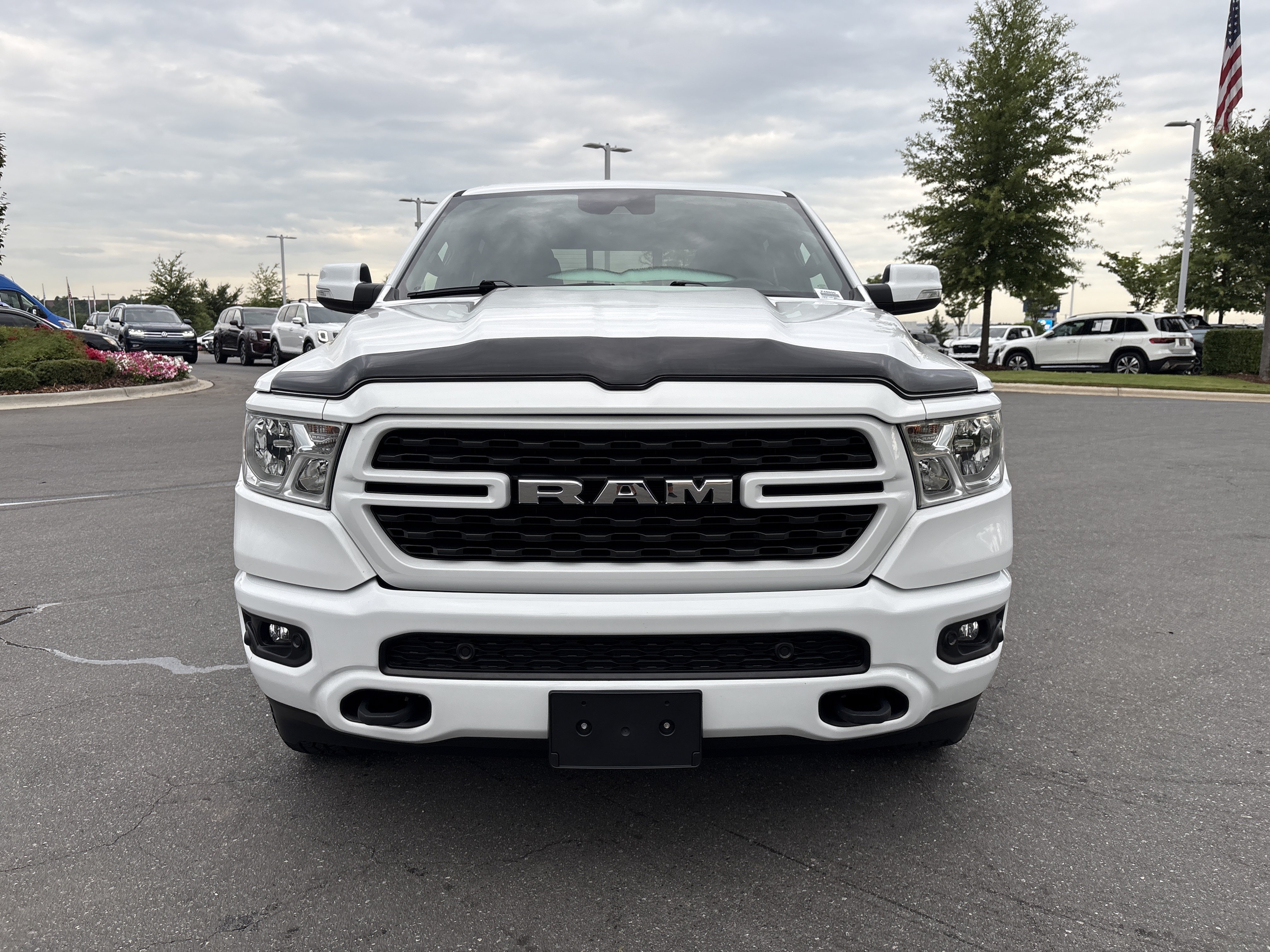 Used 2022 RAM 1500 Big Horn AWD/4WD image 3