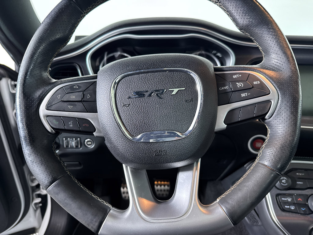 Used 2016 Dodge Challenger SRT w/ Technology Group image 20