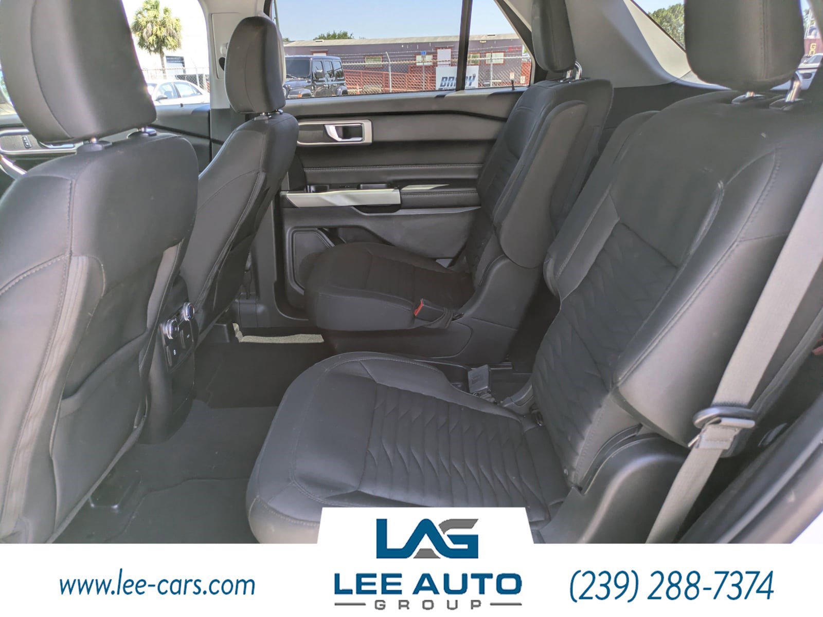 Used 2021 Ford Explorer XLT AWD/4WD image 12