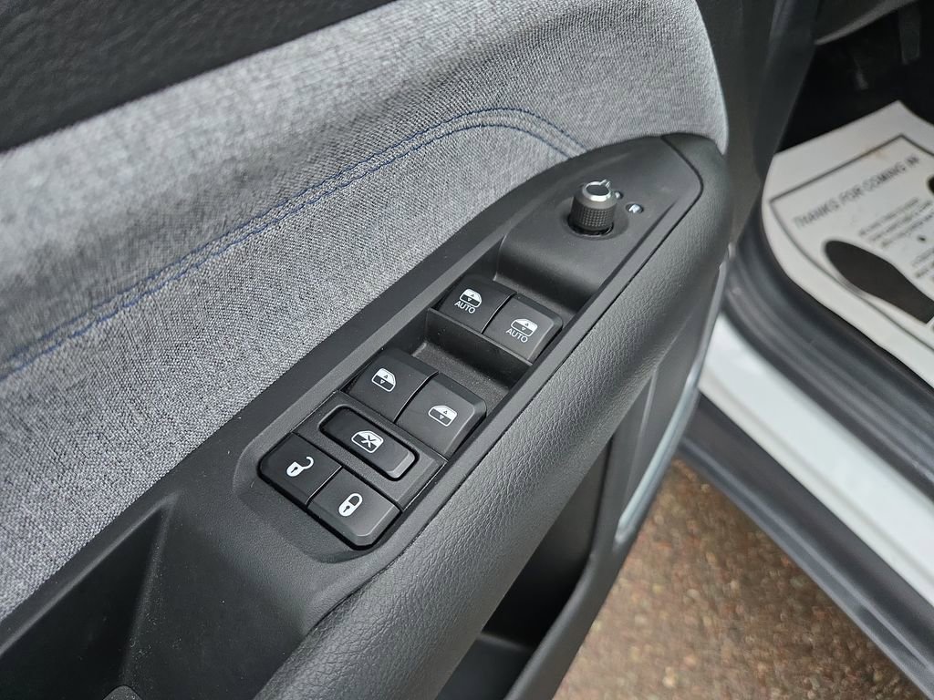 Used 2024 Jeep Compass Latitude image 13