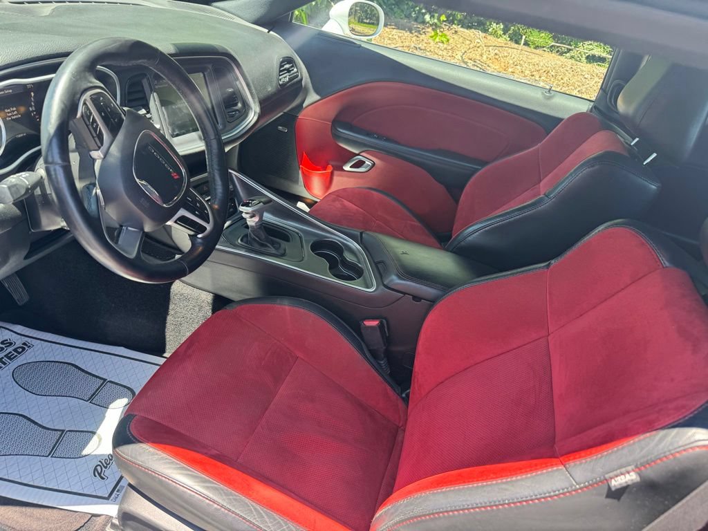 Used 2018 Dodge Challenger SXT Plus RWD image 14