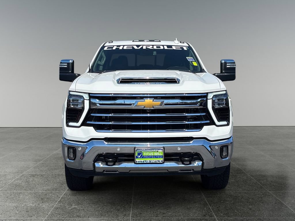 Used 2024 Chevrolet Silverado 2500 LTZ w/ LTZ Convenience Package image 2