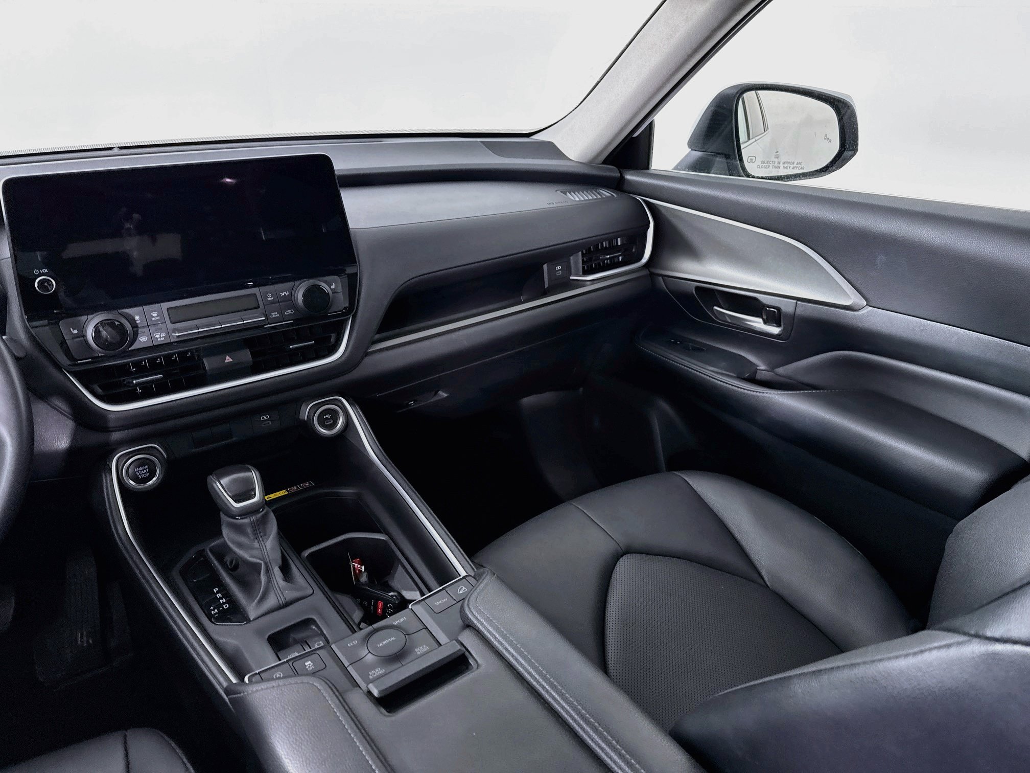 Certified 2025 Toyota Grand Highlander AWD image 23