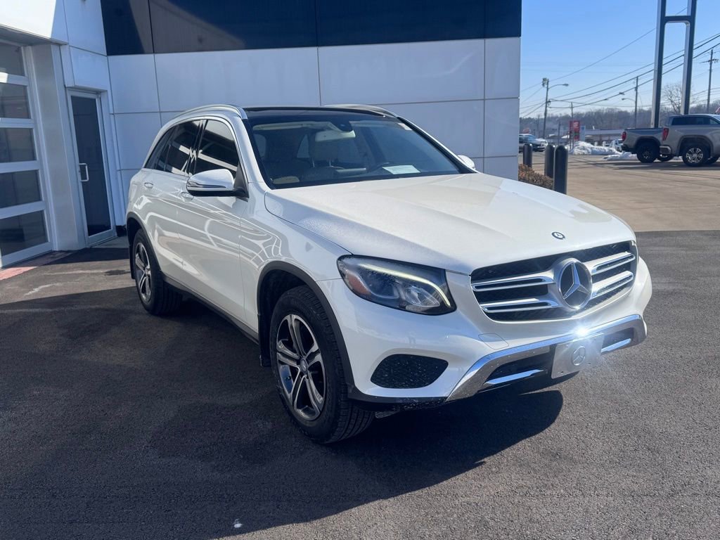 Used 2017 Mercedes-Benz GLC 300 4MATIC image 7