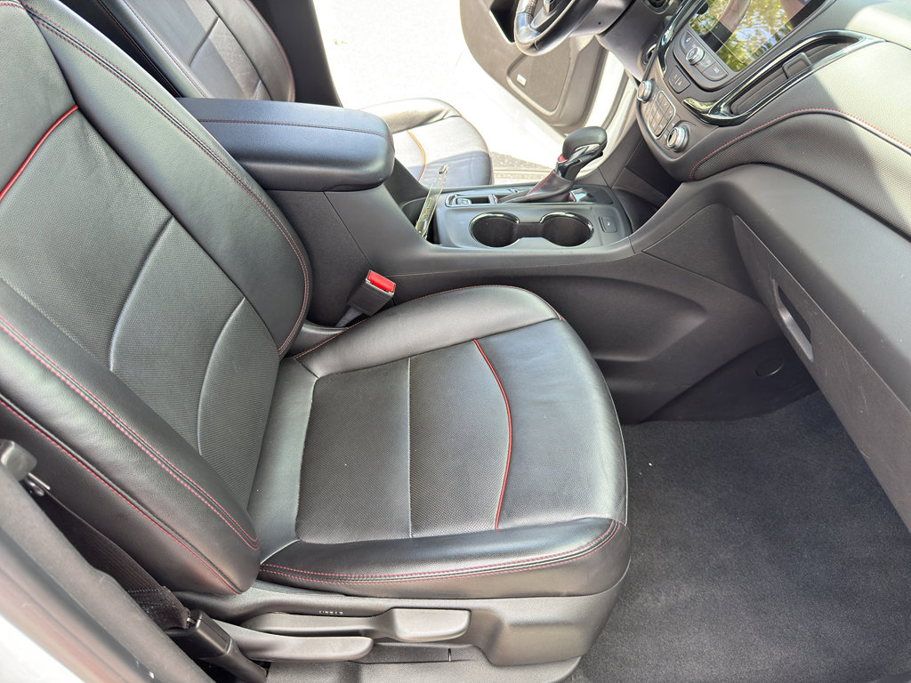 Used 2022 Chevrolet Equinox RS w/ RS Leather Package image 31