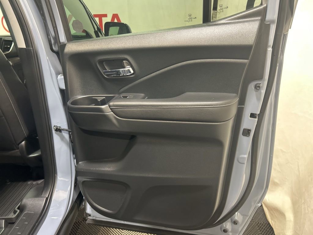 Used 2023 Honda Ridgeline RTL-E image 12