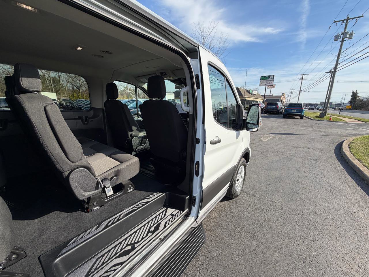 Used 2025 Ford Transit 350 XLT image 30