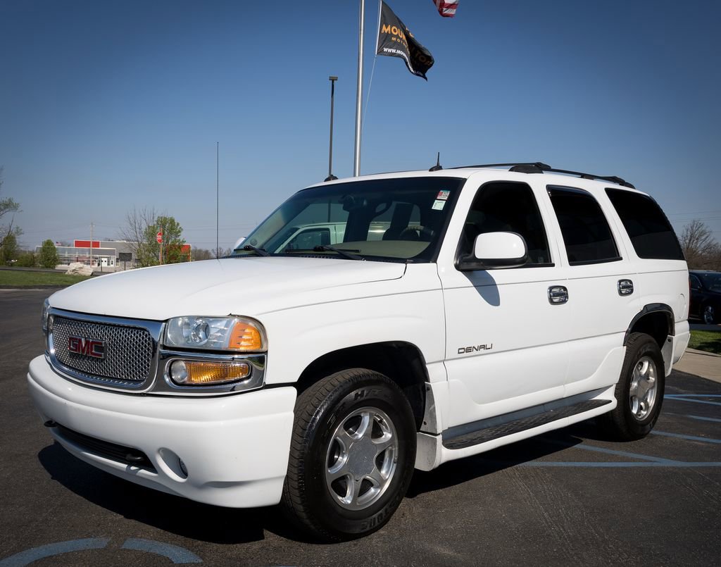 Used 2003 GMC Yukon Denali image 3