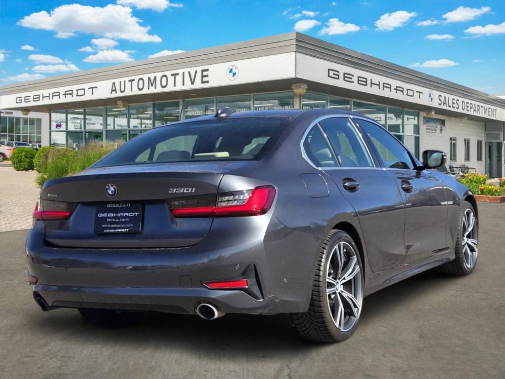 Used 2021 BMW 330i xDrive 330i xDrive w/ Premium Package image 5