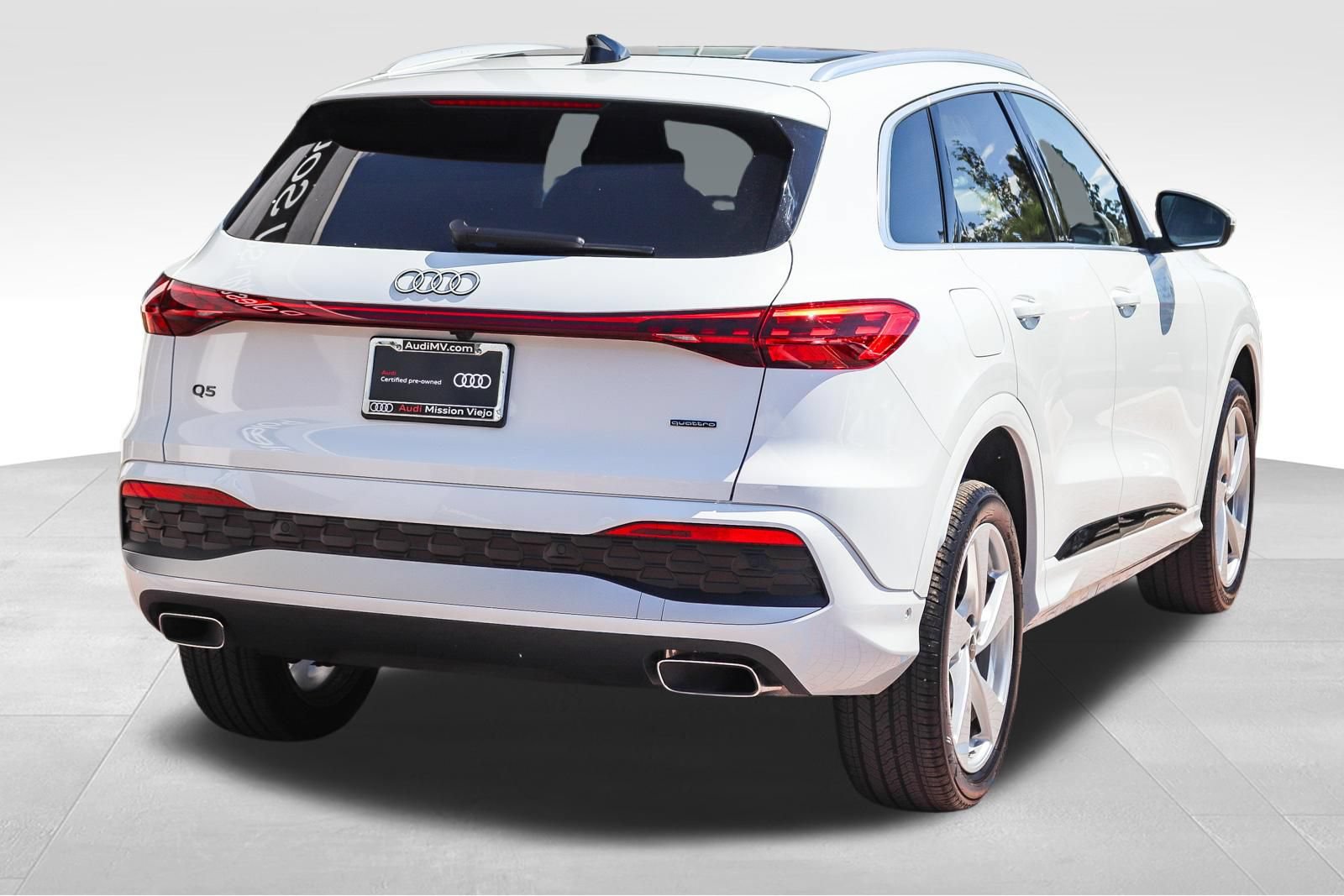 Certified 2025 Audi Q5 Premium w/ Premium Plus AWD/4WD image 8
