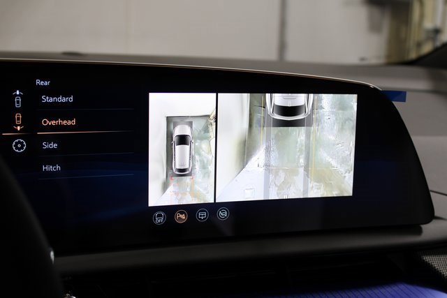 New 2025 Cadillac Optiq Sport 1 w/ LPO, ONYX Package image 18