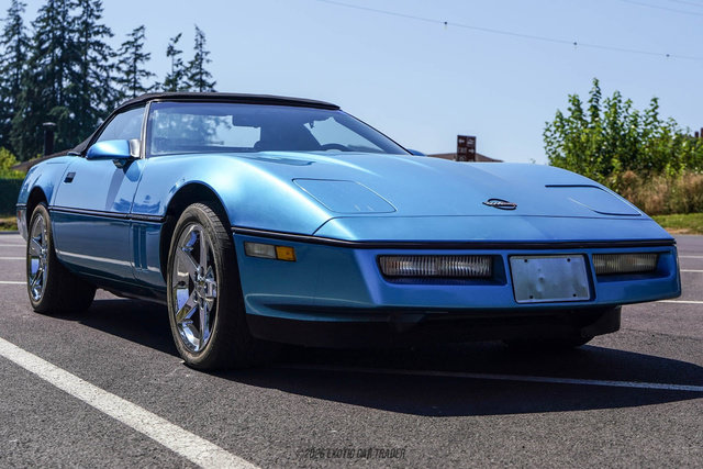 Used 1988 Chevrolet Corvette Convertible RWD image 20
