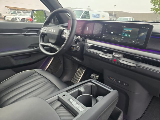 Certified 2024 Kia EV9 GT-Line AWD/4WD image 12