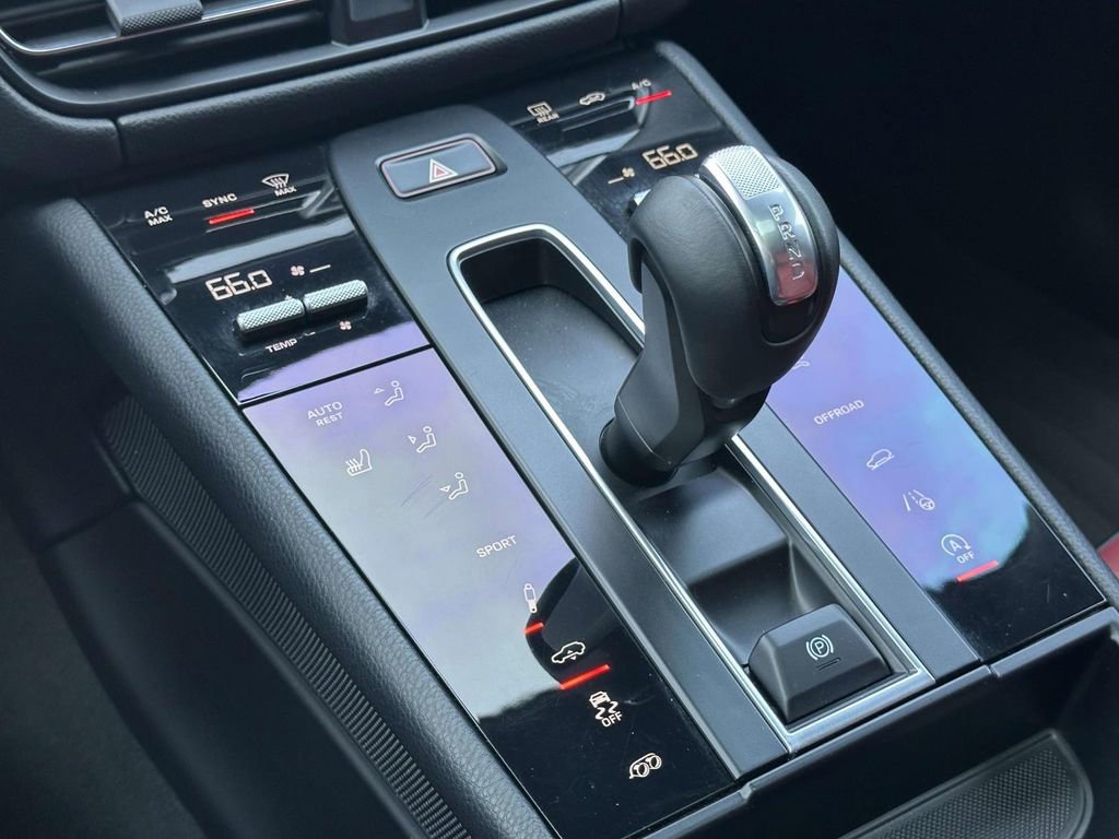 Used 2023 Porsche Macan GTS image 28