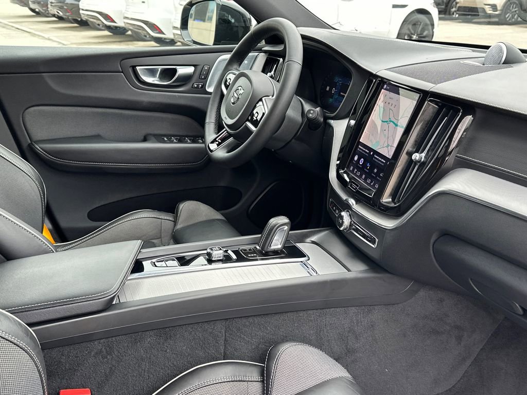 Used 2022 Volvo XC60 T8 Polestar image 13