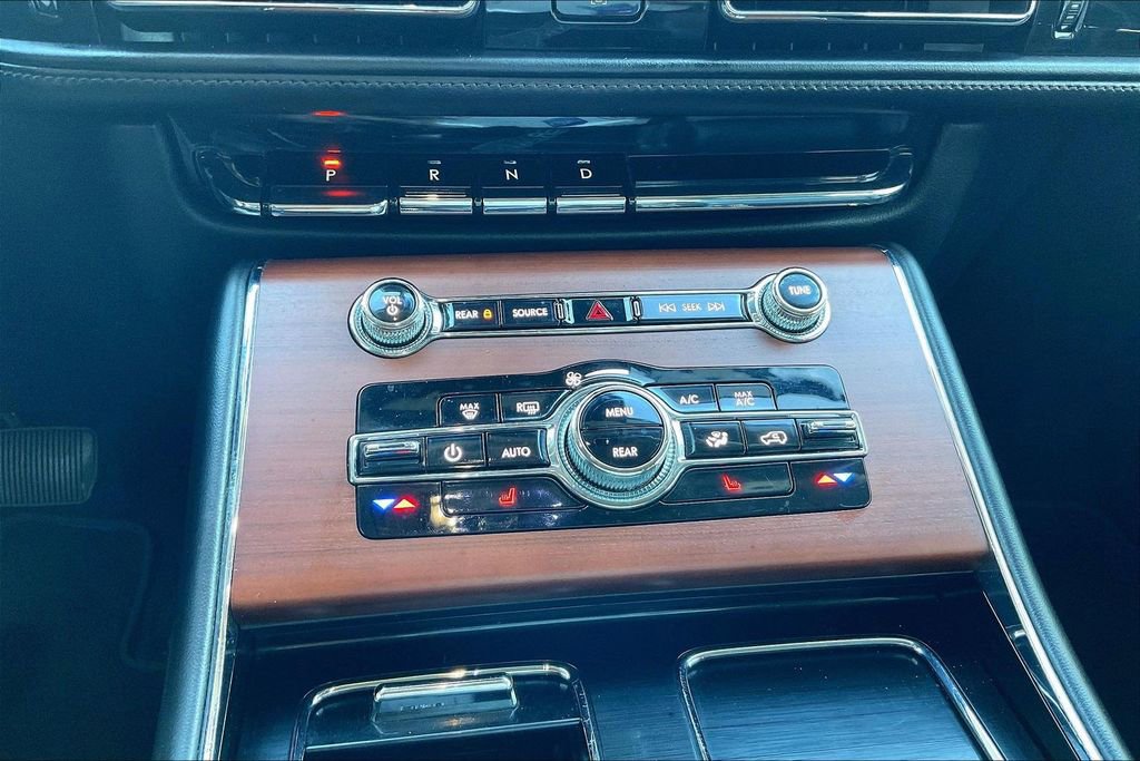 Used 2021 Lincoln Aviator Grand Touring AWD/4WD image 34