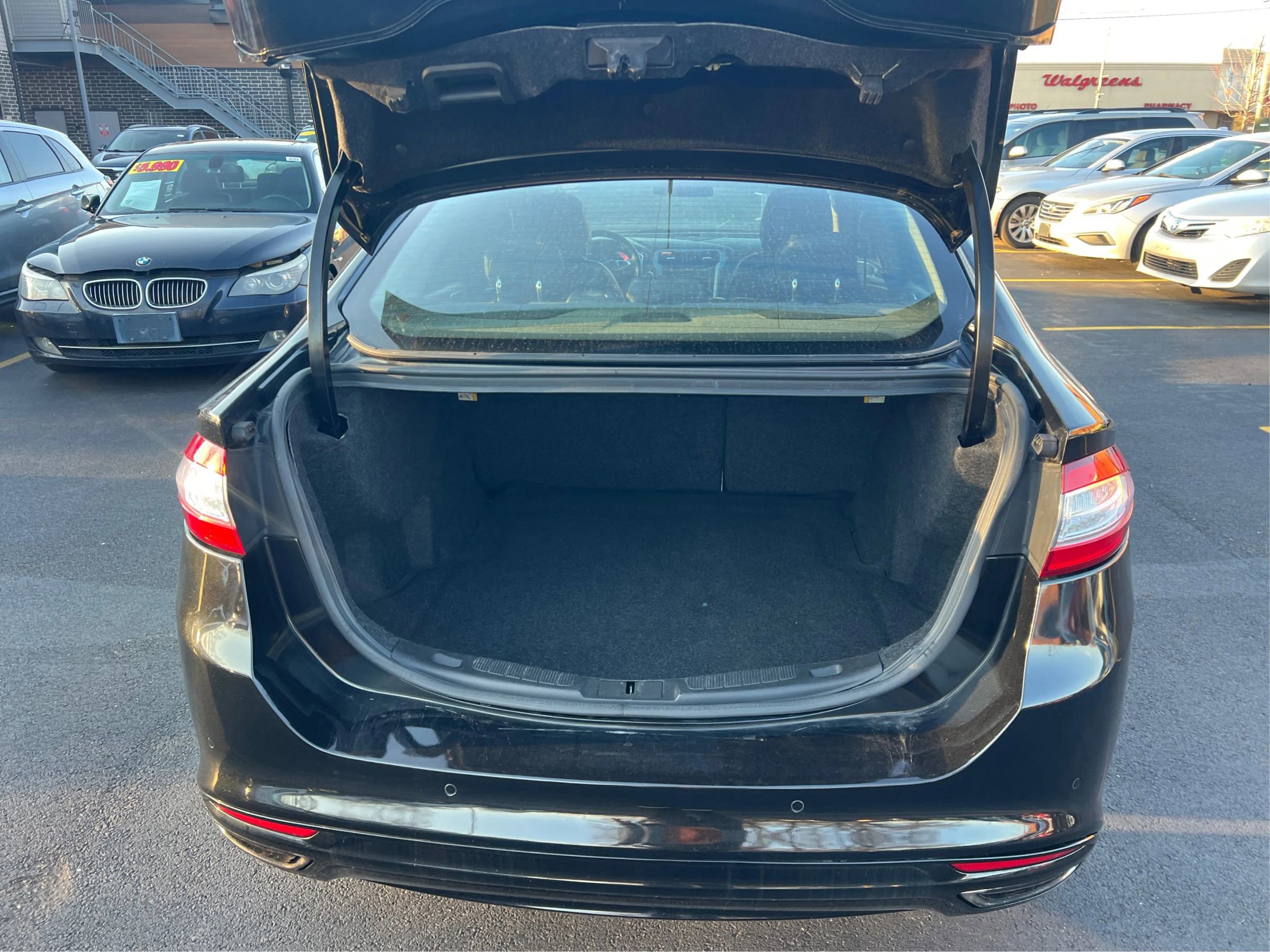 Used 2015 Ford Fusion Titanium image 15