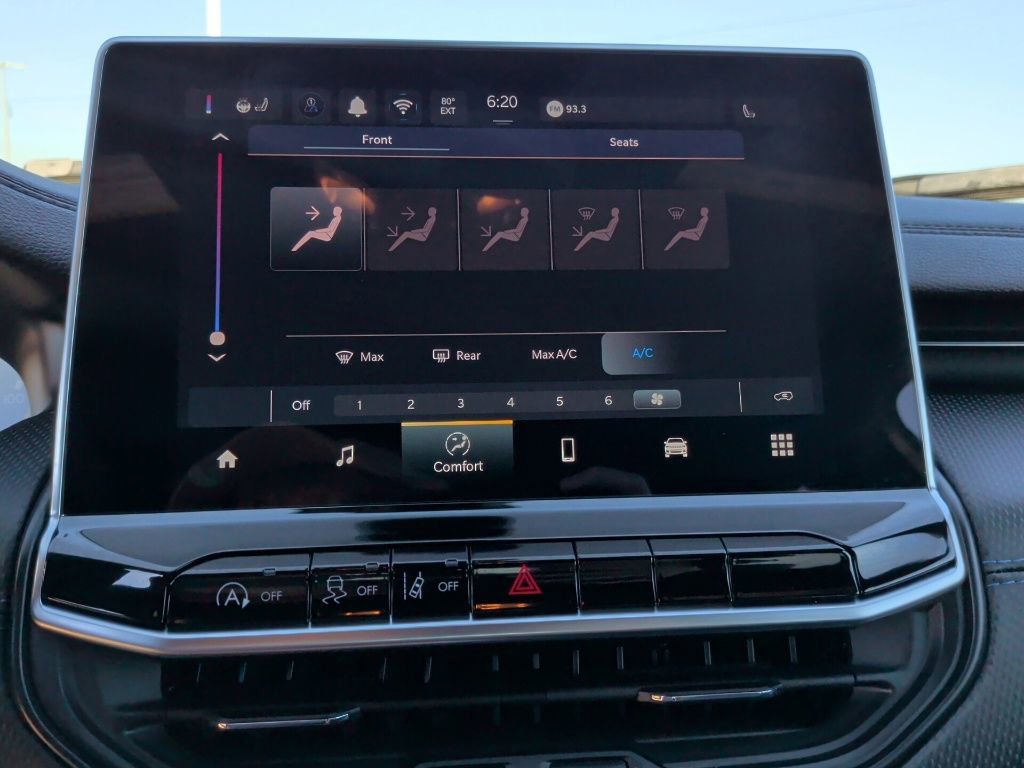 New 2026 Jeep Compass Latitude AWD/4WD image 24