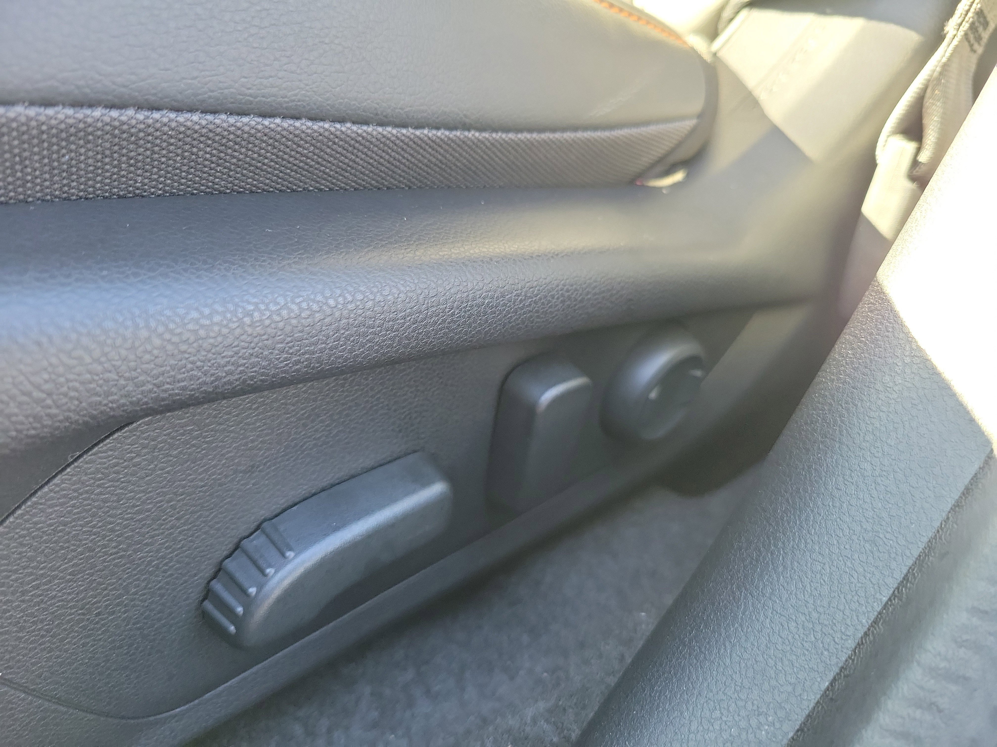 Used 2024 Subaru Crosstrek 2.5i Limited w/ Crosstrek Mirror Package image 20