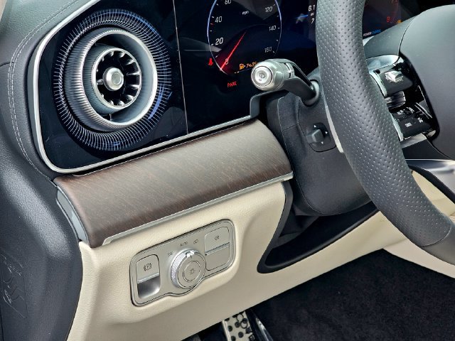 New 2027 Mercedes-Benz GLS 450 4MATIC image 18