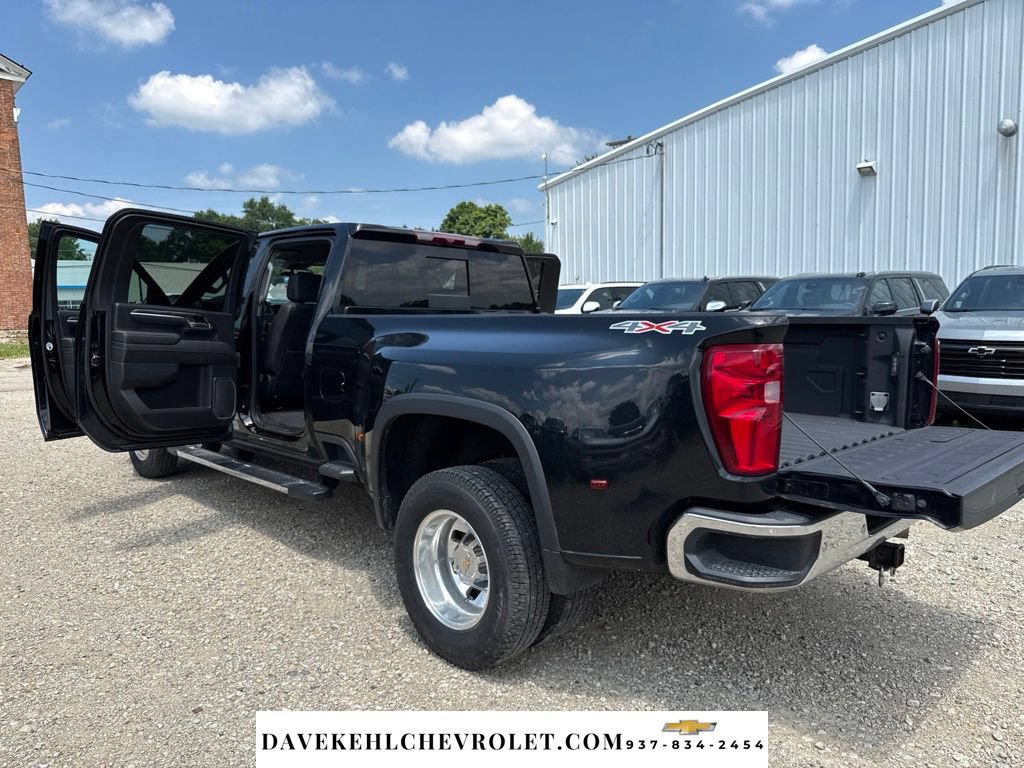 Used 2024 Chevrolet Silverado 3500 LTZ w/ LTZ Plus Package AWD/4WD image 26