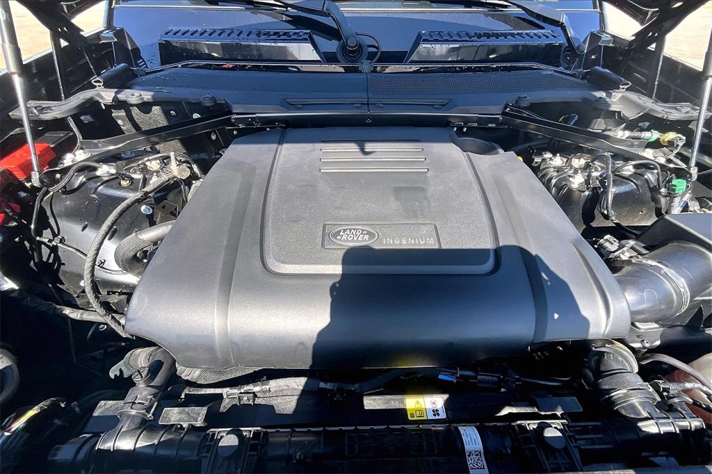 Certified 2025 Land Rover Defender 110 S image 9