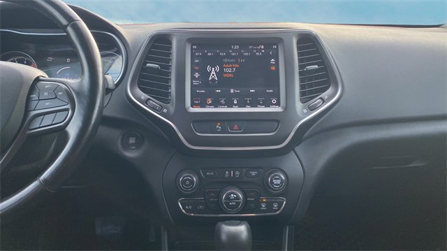 Used 2020 Jeep Cherokee Trailhawk w/ Cold Weather Group image 10