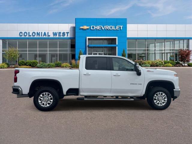 Used 2025 Chevrolet Silverado 2500 LT AWD/4WD image 16