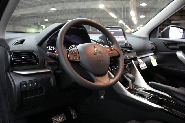 New 2026 Mitsubishi Eclipse Cross ES image 5