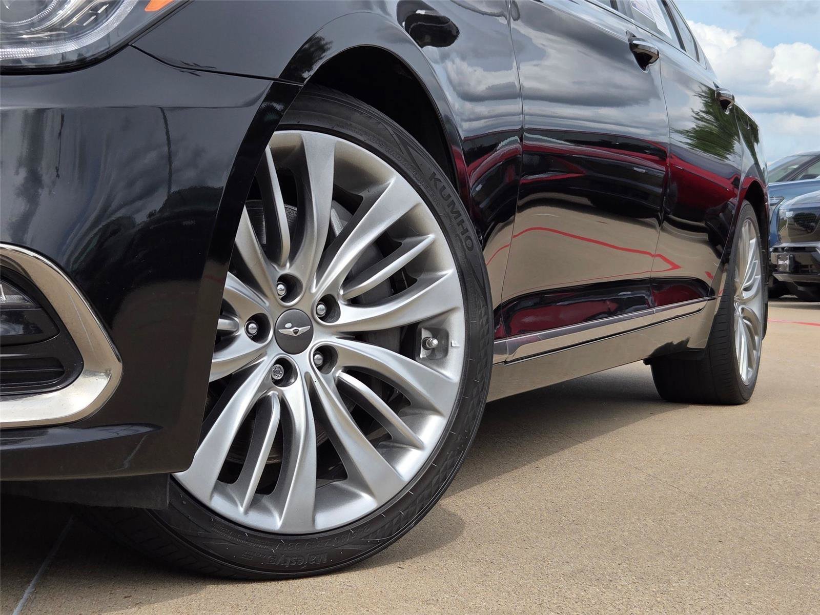 Used 2018 Genesis G80 5.0 Ultimate RWD image 8