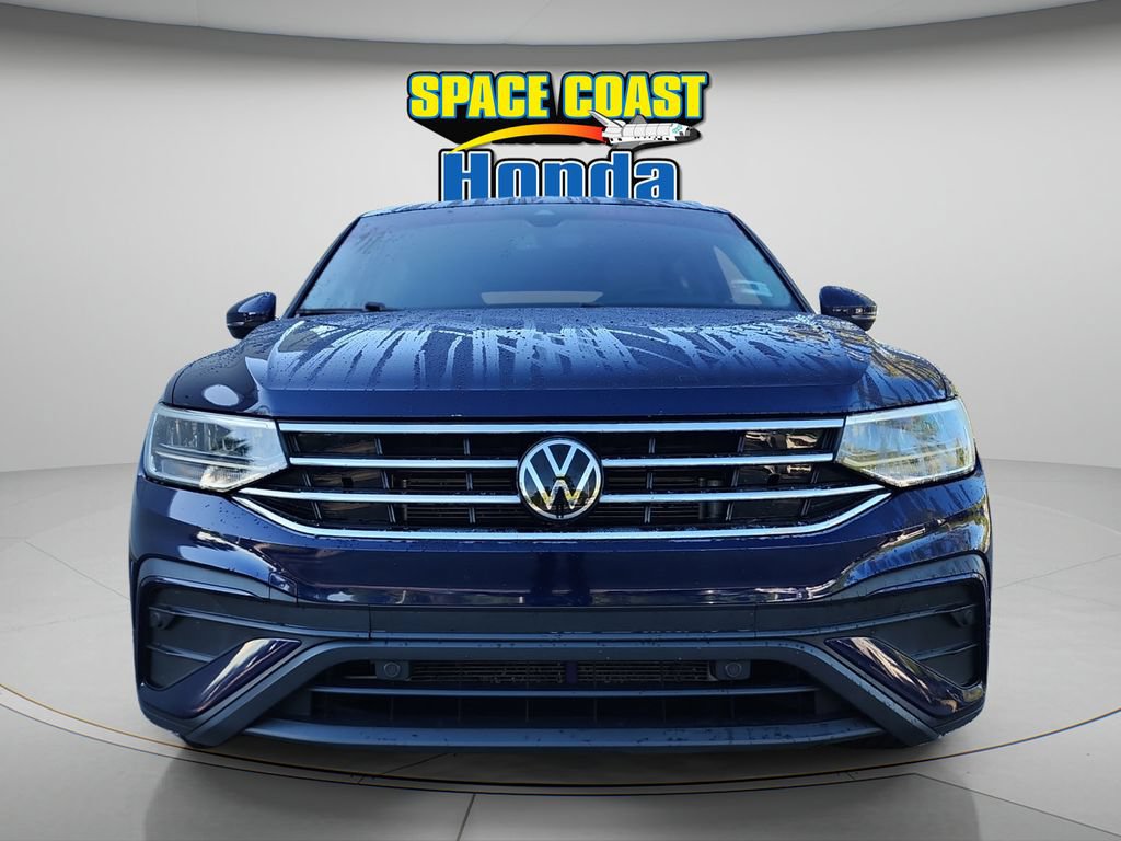 Used 2022 Volkswagen Tiguan SE FWD image 2