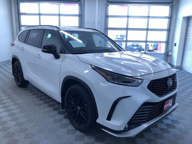 Used 2023 Toyota Highlander XSE image 39