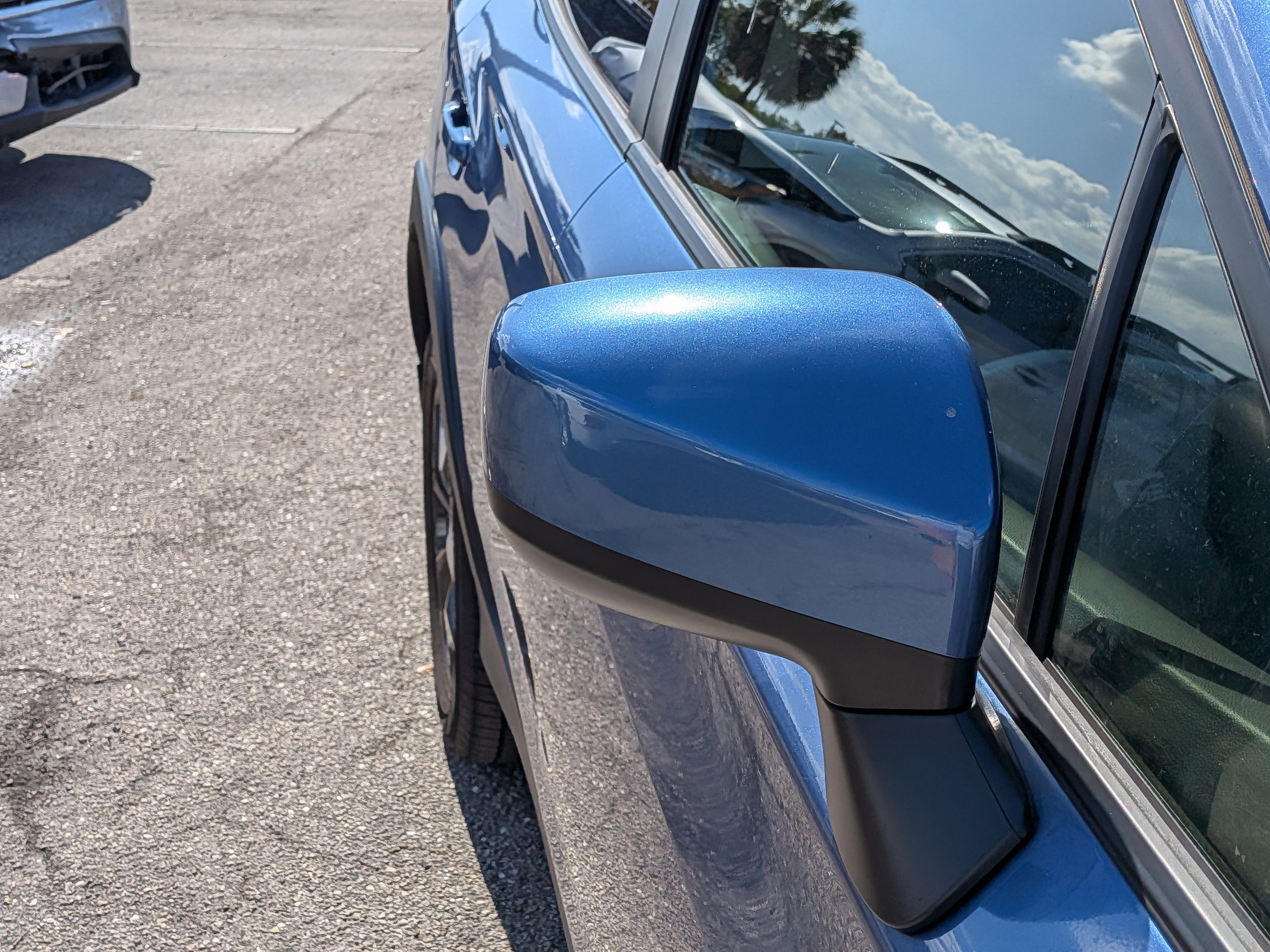 Used 2020 Subaru Crosstrek 2.0i Premium w/ Moonroof Package 2 image 12