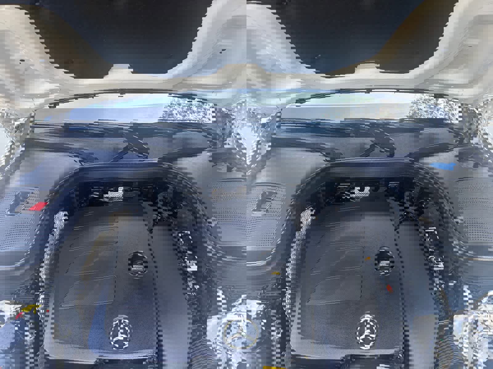 Used 2022 Mercedes-Benz GLC 300 4MATIC w/ Premium Package Lite image 8