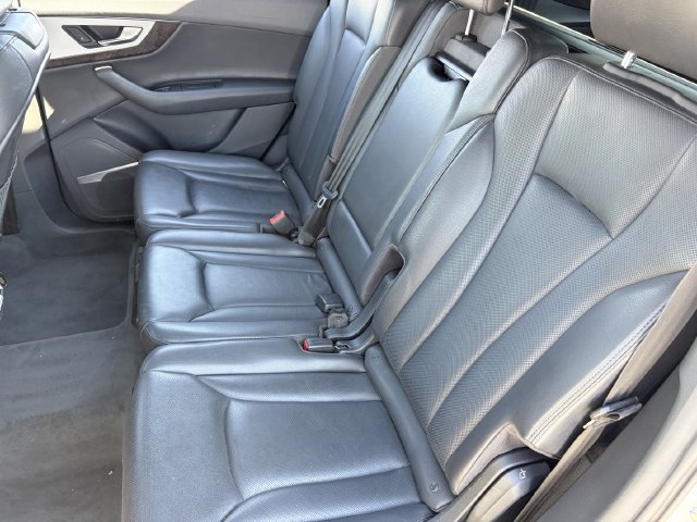 Used 2019 Audi Q7 2.0T Premium Plus w/ Premium Plus Package AWD/4WD image 26