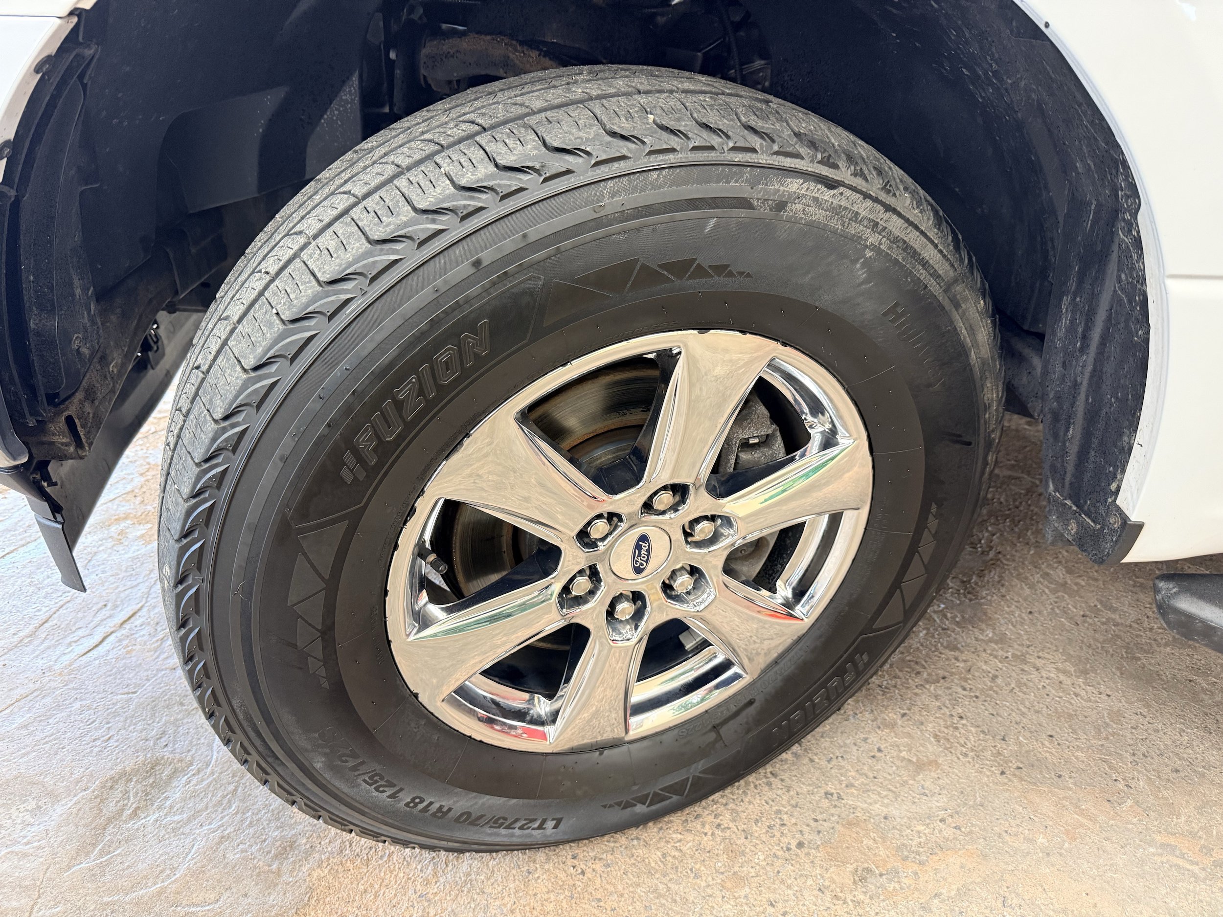 Used 2019 Ford F150 XLT w/ Equipment Group 302A Luxury AWD/4WD image 4