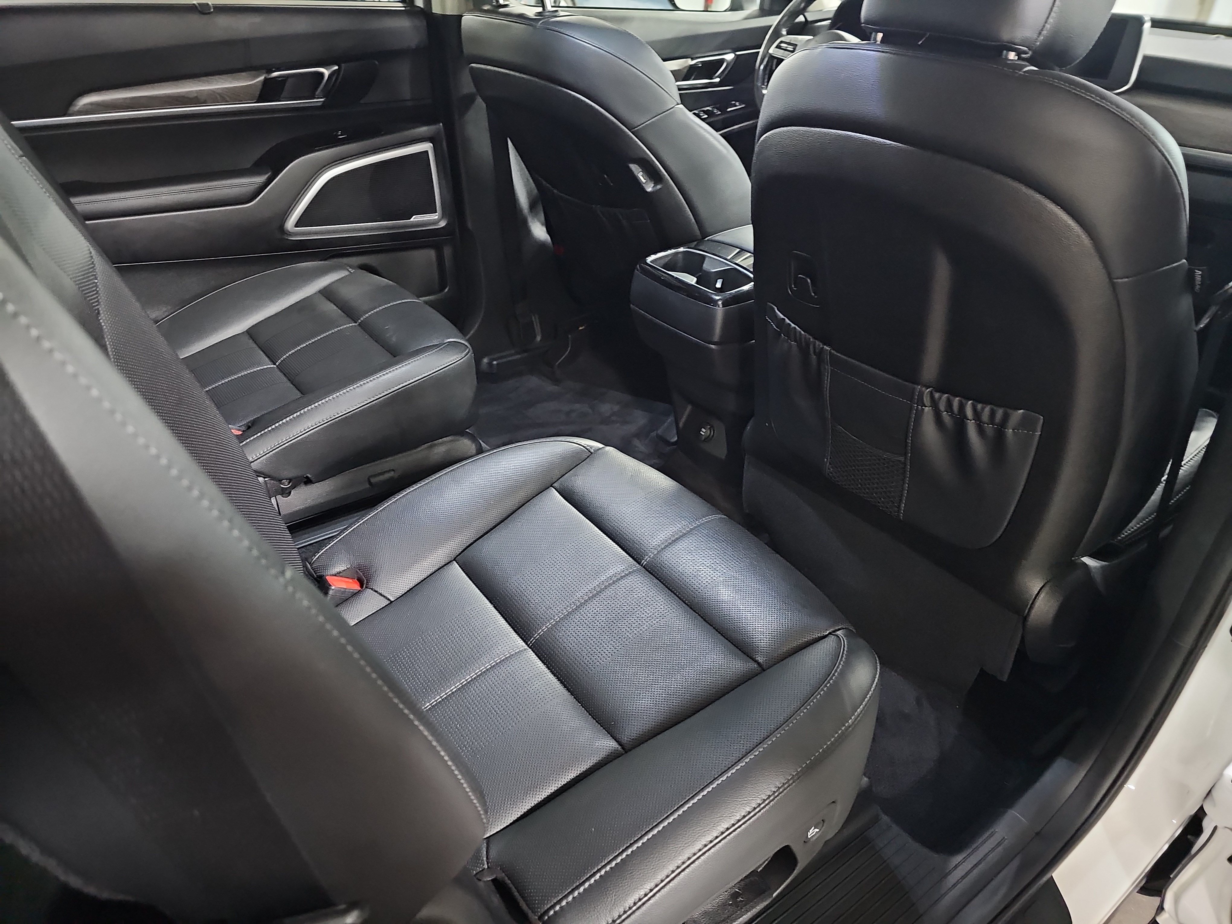 Used 2020 Kia Telluride EX w/ EX Premium Package AWD/4WD image 11