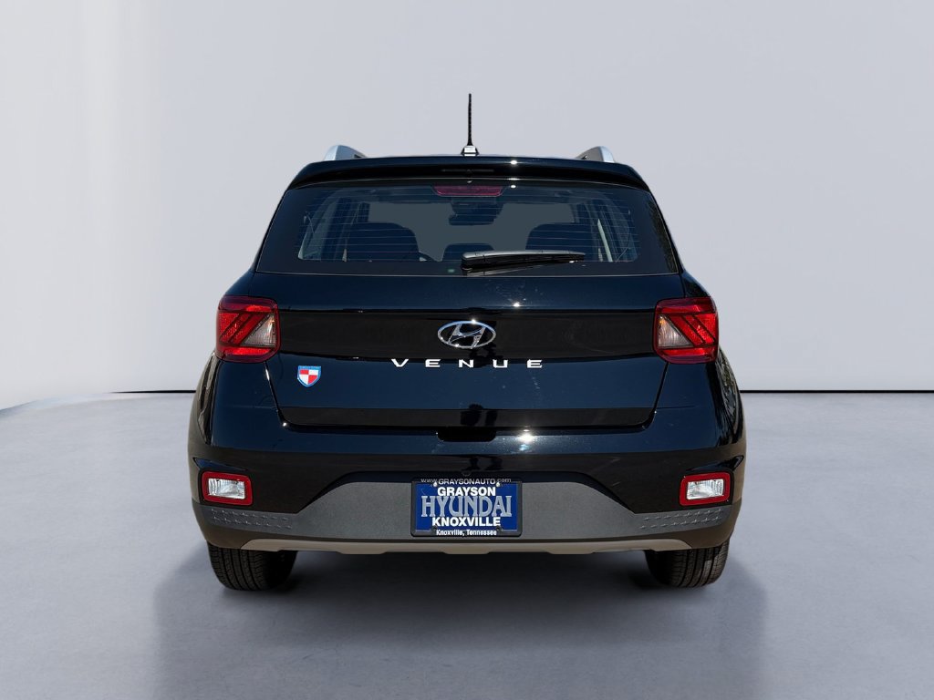 New 2026 Hyundai Venue SEL FWD image 4