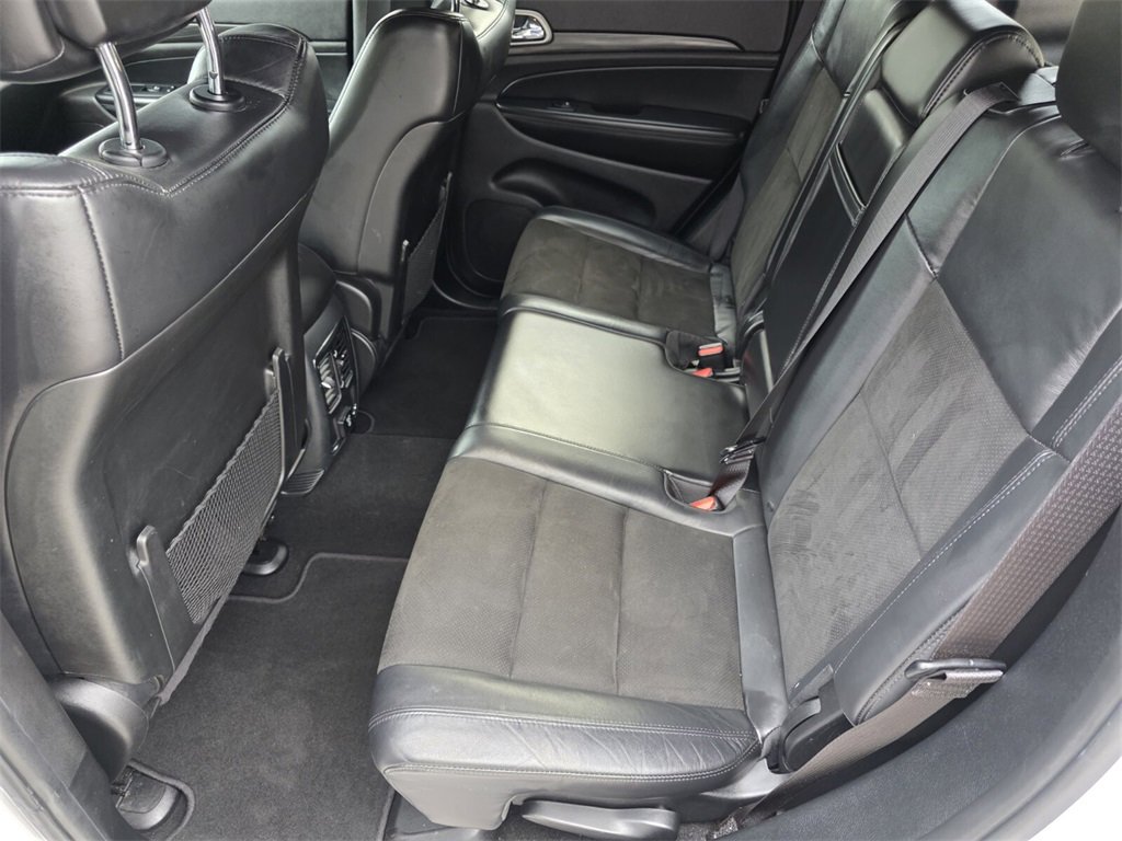 Used 2019 Jeep Grand Cherokee Altitude image 16