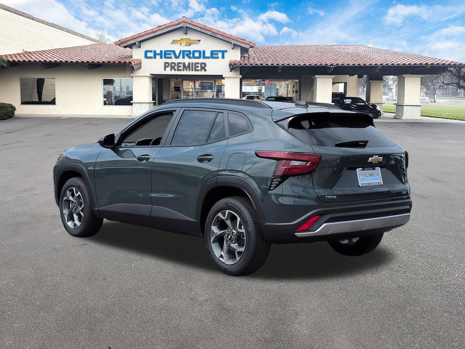 New 2026 Chevrolet Trax LT w/ Driver Confidence Package FWD image 6