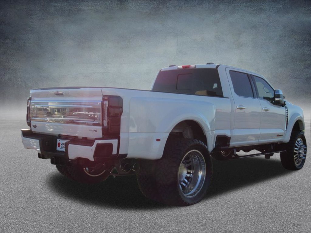 Used 2024 Ford F450 Platinum w/ FX4 Off-Road Package AWD/4WD image 7