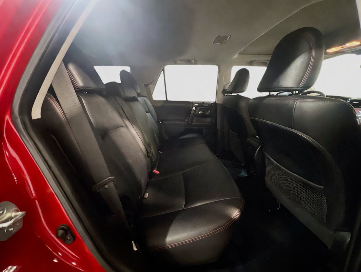 Used 2022 Toyota 4Runner TRD Off-Road Premium w/ Moonroof Package AWD/4WD image 21