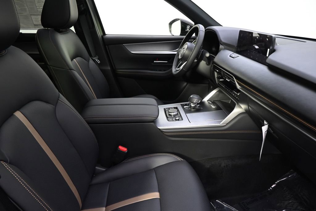 New 2026 MAZDA CX-70 3.3 Turbo w/ Premium Plus Pkg image 16