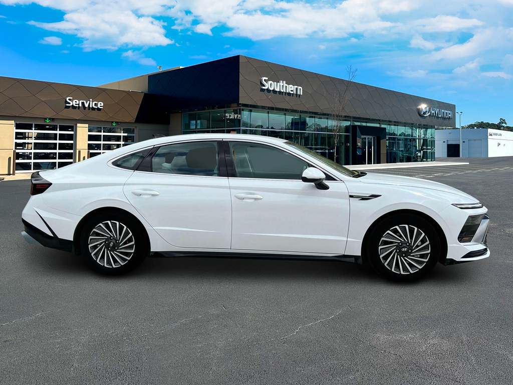 New 2025 Hyundai Sonata SEL FWD image 10